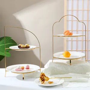 Vente en gros de support pour gâteau de mariage, présentoir pour décoration de desserts, fournitures pour gâteau de mariage, table à dessert en or et argent