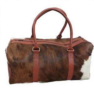 Sac de voyage en cuir de vache véritable, vintage, week-end, grande capacité 36-55L, fait main, durable, fermeture éclair, portable - Product Image 1