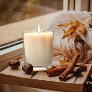 Wholesale Christmas Home <b>Decor</b> Luxury Electroplate 10oz Glossy Black Amber Glass Candle Jar Bamboo <b>Lid</b> Reusable Customizable - Product Image 3
