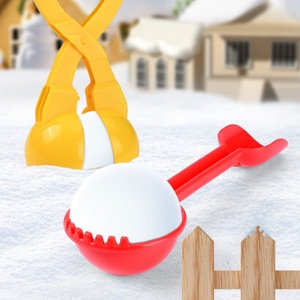Pistola de Nieve de Plástico para Niños, Lanzador de Bolas de Nieve con Clip de Tiburón, Juguete Deportivo para Uso en Exteriores, Artefacto de Nieve - Product Image 2