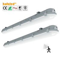 Luminaire LED Tri-proof SAA Batten Light IP65 40W DALI avec détecteur de mouvement à micro-ondes pour entrepôt, garage, industrie, étanche à la vapeur