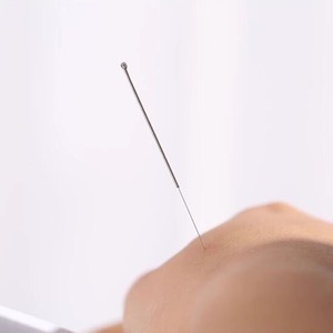 Agujas de Acupuntura Desechables y Estériles Marca Yunlong, 200 Unidades, con Mango Anillado, para Acupuntura - Product Image 2