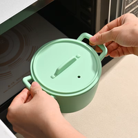 Marmite à soupe écologique à double anse en verre + couvercle en silicone 1200 ml compatible avec les plaques à induction, passe au lave-vaisselle et au micro-ondes