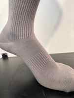 Chaussettes de compression graduée montantes pour femmes, respirantes, antidérapantes, tricotées, de haute qualité, pour l'entraînement, vente en gros sur mesure