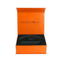 Boîte cadeau rigide en carton noir à fermeture magnétique personnalisée, impression personnalisée, gaufrage, laminage mat avec insert en mousse