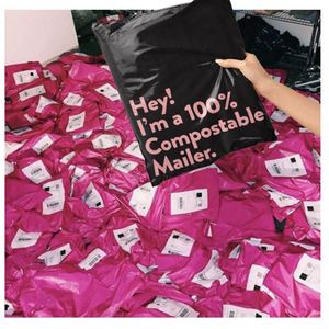 Sacs d'expédition en polyéthylène personnalisés avec logo pour vêtements et chaussettes - Grandes enveloppes auto-adhésives recyclables, plusieurs tailles disponibles - Product Image 4