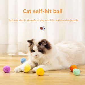 Pelota de juguete suave y elástica para gatos, pelota silenciosa duradera resistente a mordeduras para entretenimiento independiente de gatos/ - Product Image 2