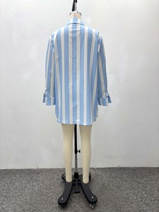 เสื้อเชิ้ตแขนยาวลายทางสีสันตัดกันสำหรับผู้หญิงและกางเกงขาสั้นสไตล์แอฟริกันอเนกประสงค์แบบลำลอง ชุดเซ็ต 2 ชิ้น แฟชั่น - Product Image 6