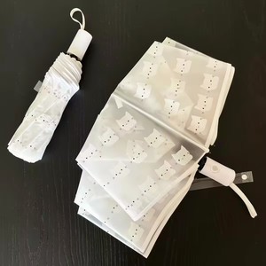 Parapluie Droit Pliant Manuel 3 Volets Personnalisé OEM ODM Motif Dessin Animé Mignon avec Poignée Souple en POE Transparent Dépoli 8 Baleines Tout-en-un pour Voyage - Product Image 1