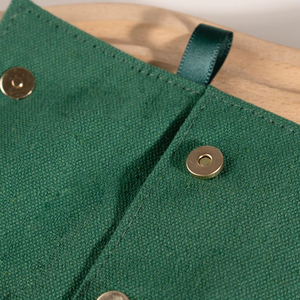 Pochette élégante en coton de luxe, style enveloppe, avec logo personnalisé et insert rembourré pour l'emballage et la présentation de bijoux (vente en gros) - Product Image 4