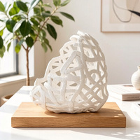 Vas Cina Minimalis Modern Geometris Berongga dari Resin Keranjang Bunga Dekoratif Model Koleksi Seni untuk Ruang Tamu/B&B