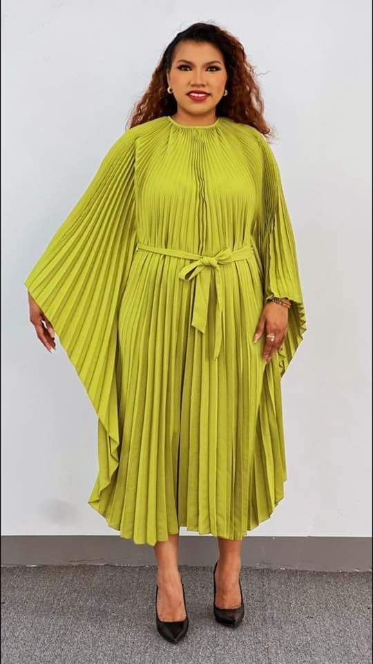 สีเขียวอ่อน