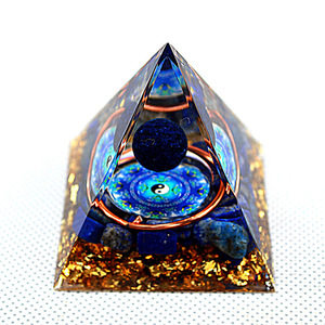 Pyramide en résine époxy cristalline Lapis Lazuli Tai Chi, décoration d'intérieur, ornement de bureau, pièce de collection artisanale en résine - Product Image 3