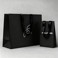 Sacs de Transport en Papier Kraft Imprimés De Luxe Personnalisés pour Chaussures, Vêtements, Bijoux et Cadeaux - Sacs d'Emballage et de Shopping avec Logo (Vente en Gros)