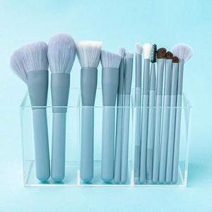 ชุดแปรงแต่งหน้า Sparkle Gold Glam Bow สำหรับใบหน้าและดวงตา เพื่อการแต่งหน้าทุกวัน - Product Image 2