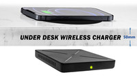 Emballage OEM Chargeur de bureau en bois dur 10W 50mm Chargeur sans fil à induction invisible avec port DC de protection OTP/OVP pour téléphones