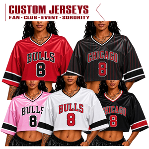 T-shirt Wilson <span class=keywords><strong>Chicago</strong></span> <span class=keywords><strong>Bulls</strong></span> pour femme, personnalisable avec nom et numéro, tenue de sport décontractée Y2K, coupe ample et épaules tombantes - Product Image 1