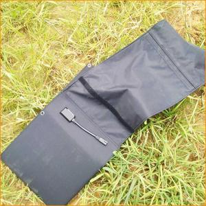 Pannello Solare Portatile Leggero e Compatto per Uso Esterno e Batterie - Product Image 6