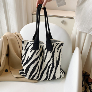 Le nuove borse di moda 2022 le signore grandi grandi borse a maglia di grande volume da donna - Product Image 3