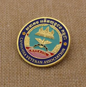 High Quality Cheap Enamel Gold Association Lapel Pin Badge Custom for Retired Elderly