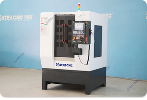 La machine de fraisage CNC à cinq axes la plus attendue et la machine de fraisage CNC pour métaux avec table de travail à rainures en T robuste - Product Image 2