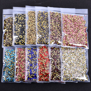 Vente en gros de 1440 pièces par sac de strass en verre <span class=keywords><strong>Chaton</strong></span> non thermocollants à dos pointu pour vêtements et nail <span class=keywords><strong>art</strong></span> - Product Image 2