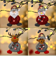 Ornements suspendus de Noël en peluche : Père Noël, Bonhomme de neige, Renne, Gnome – Décorations de Noël pour la maison
