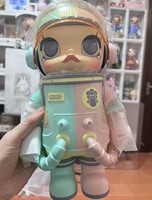 MOLLY MEGA SPACE Macaron au miel 400% Cool Trend Poupée Décoration Cadeau surprise