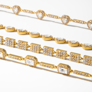 YF7062 Collana di Lusso in Acciaio Inossidabile Placcato Oro 18K PVD con Zirconi, Gioiello Impermeabile Scintillante con Zirconia Cubica 5A - Product Image 6