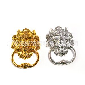 Boucle décorative tête de lion pour canapé, poignée de meuble en plastique doré avec anneau, design traditionnel, durable - Product Image 3