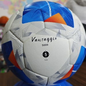 Fabrication de 32 ballons de football personnalisés avec logo, fournisseur de ballons de football en PVC et PU, taille <span class=keywords><strong>5</strong></span>, pour entraînement et matchs. - Product Image 2