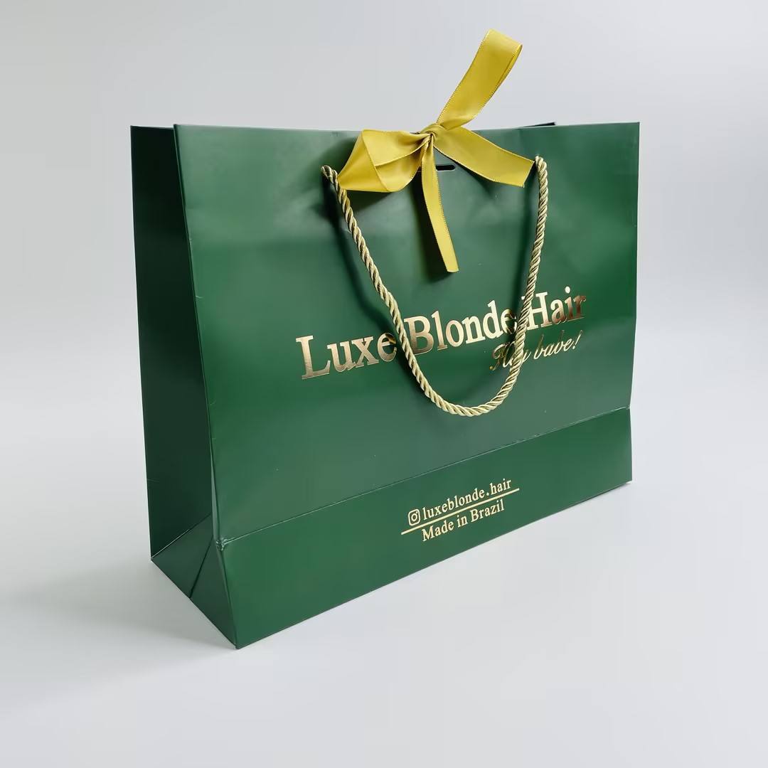 สีเขียวเข้ม