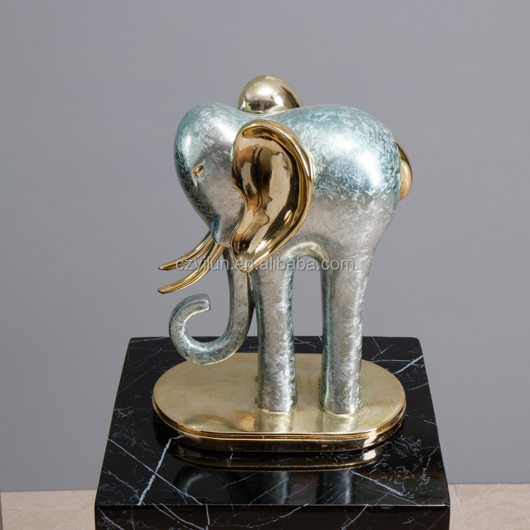 Como se muestra (Elefante)