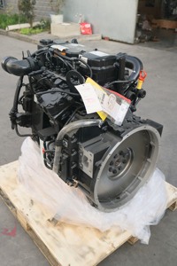 Mesin Diesel Berpendingin Air 4.5L 200HP dengan Starter Elektrik ISDe200 40 yang Bertenaga - Product Image 3