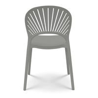 Vente en gros de chaises de restaurant empilables en plastique PP modernes et bon marché