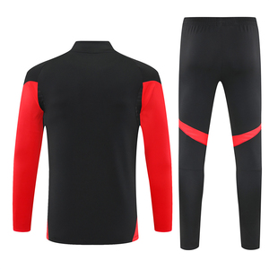 Camiseta de Entrenamiento de Fútbol Kane Dark Knight 2526 Negra Escarlata con Media Cremallera, Estilo Bávaro, para Hombre - Product Image 3