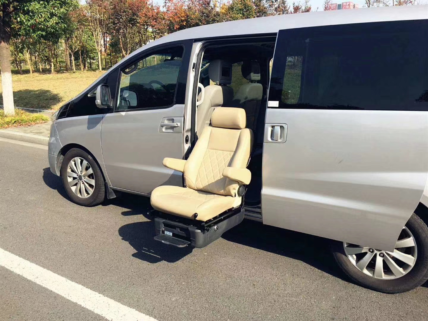 WheelChair Lift I Swivel Lift Seat I Car Mobile Chair for
