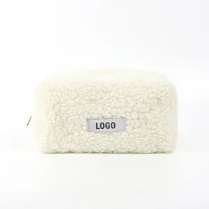 Custom Aesthetic Travel Toiletry Cosmetic Sherpa Quilted Furry Fabric Zipper Make Up Makeup Bag Storage Purse Pouch