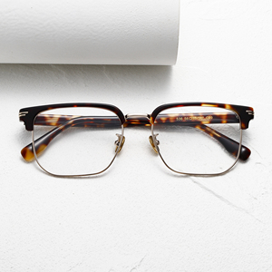 Lunettes de vue rectangulaires rétro à monture intégrale 536, anti-UV, légères, unisexes, pour adultes, correction de la vue - Product Image 1