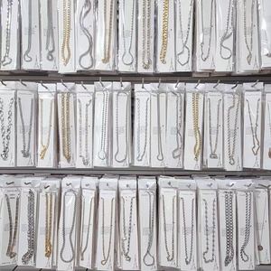 Cadena Cubana de Moda, Cadena Hip-hop para Hombre, Tendencia Moderna en Plata, Collar de Acero Inoxidable de Alta Calidad con Retención de Color - Product Image 4