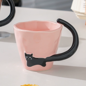 Vente en gros de tasses en céramique créatives avec poignée en forme de chat, logo personnalisé, tasse à café avec queue de chat 3D pour cadeaux et promotion - Product Image 4