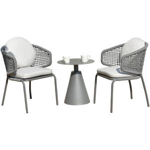 Balcon <span class=keywords><strong>Table</strong></span> et chaise décontractées Cour extérieure Jardin Chaise en rotin Restaurant Hôtel <span class=keywords><strong>Petite</strong></span> <span class=keywords><strong>Table</strong></span> et chaise Trois pièces <span class=keywords><strong>Terrasse</strong></span> - Product Image 5