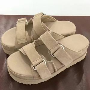 Nouvelles pantoufles d'été UGGS pour hommes et femmes, sandales décontractées d'extérieur, respirantes, à semelle épaisse, antidérapantes, à double couche - Product Image 6