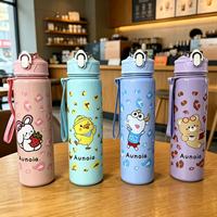 Bouteille de voyage portable en PC écologique personnalisée de 750 ml avec paille pour enfants, imprimée avec des dessins animés mignons et colorés