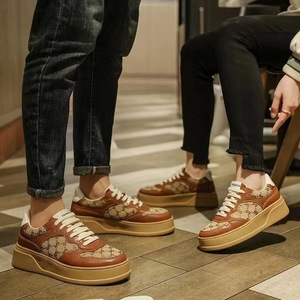 Chaussures de marche de luxe à lacets pour hommes et femmes, semelle épaisse de haute qualité, nouveau design de bout, nouvelle collection - Product Image 4