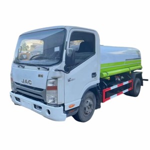 Camión Cisterna de Agua 4x2 de Bajo Precio, 5000 Litros, Camión Cisterna JAC con Aspersor de Agua en Venta - Product Image 3