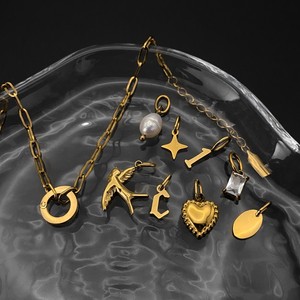 Bracciale a catena eManco in acciaio inossidabile con perle d'acqua dolce, ciondoli a forma di rondine, numero 1, lettera <span class=keywords><strong>L</strong></span>, cuore, stella, rettangolo e zirconi. - Product Image 1
