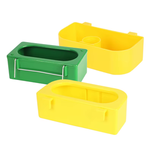 Accessoires de <span class=keywords><strong>cage</strong></span> à oiseaux en plastique jaune fil suspendu mangeoire à oiseaux bol de nourriture anti-déversement tasse à boire d'eau automatique - Product Image 1