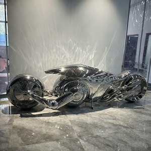 Sculpture géométrique moderne unique en métal, artisanale, en acier inoxydable 304, pour la décoration de bureau de direction ou de man cave. - Product Image 2
