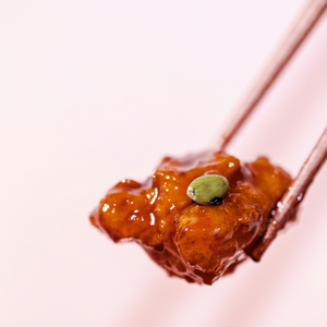 Pollo Frito a Base de Plantas Estilo Coreano Veself - Tecnología SUJIS LINK HMMA, Rebozado Crujiente, Alternativa de Carne Picante Congelada para - Product Image 1